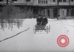Immagine di Henry Ford e sua moglie United States USA, 1927, secondo 8 filmato di repertorio 65675036565