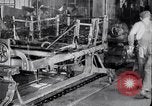 Standbild Geschichte der Studebaker Automobilherstellung South Bend Indiana USA, 1925, aus Sekunde 46 historischem Filmmaterial Videoclip 65675036570