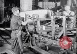 Standbild Geschichte der Studebaker Automobilherstellung South Bend Indiana USA, 1925, aus Sekunde 52 historischem Filmmaterial Videoclip 65675036570
