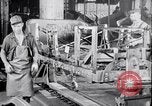 Standbild Geschichte der Studebaker Automobilherstellung South Bend Indiana USA, 1925, aus Sekunde 60 historischem Filmmaterial Videoclip 65675036570