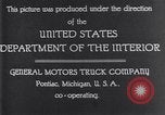 Standbild Geschichte eines Motor Fahrzeug United States USA, 1923, aus Sekunde 15 historischem Filmmaterial Videoclip 65675036571