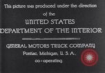 Standbild Geschichte eines Motor Fahrzeug United States USA, 1923, aus Sekunde 17 historischem Filmmaterial Videoclip 65675036571