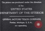 Standbild Geschichte eines Motor Fahrzeug United States USA, 1923, aus Sekunde 25 historischem Filmmaterial Videoclip 65675036571