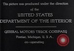 Standbild Geschichte eines Motor Fahrzeug United States USA, 1923, aus Sekunde 26 historischem Filmmaterial Videoclip 65675036571