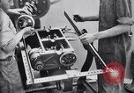 Image Assemblage du moteur Dodge Maryland United States USA, 1919, de la seconde 16 séquences d'archives historiques vidéo 65675036607