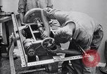 Image Assemblage du moteur Dodge Maryland United States USA, 1919, de la seconde 38 séquences d'archives historiques vidéo 65675036607