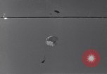 Standbild parachute Jumper Lakehurst New Jersey USA, 1936, aus Sekunde 28 historischem Filmmaterial Videoclip 65675036628