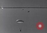 Standbild parachute Jumper Lakehurst New Jersey USA, 1936, aus Sekunde 29 historischem Filmmaterial Videoclip 65675036628