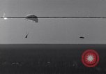 Standbild parachute Jumper Lakehurst New Jersey USA, 1936, aus Sekunde 35 historischem Filmmaterial Videoclip 65675036628