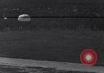 Standbild parachute Jumper Lakehurst New Jersey USA, 1936, aus Sekunde 39 historischem Filmmaterial Videoclip 65675036628