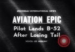 Standbild beschädigt B-52 Flugzeug landet sicher Blytheville Arkansas USA, 1964, aus Sekunde 3 historischem Filmmaterial Videoclip 65675036635