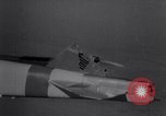 Standbild beschädigt B-52 Flugzeug landet sicher Blytheville Arkansas USA, 1964, aus Sekunde 14 historischem Filmmaterial Videoclip 65675036635