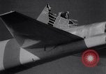Standbild beschädigt B-52 Flugzeug landet sicher Blytheville Arkansas USA, 1964, aus Sekunde 17 historischem Filmmaterial Videoclip 65675036635