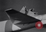 Standbild beschädigt B-52 Flugzeug landet sicher Blytheville Arkansas USA, 1964, aus Sekunde 18 historischem Filmmaterial Videoclip 65675036635