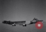 Standbild beschädigt B-52 Flugzeug landet sicher Blytheville Arkansas USA, 1964, aus Sekunde 29 historischem Filmmaterial Videoclip 65675036635