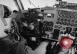 Standbild beschädigt B-52 Flugzeug landet sicher Blytheville Arkansas USA, 1964, aus Sekunde 32 historischem Filmmaterial Videoclip 65675036635