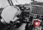 Standbild beschädigt B-52 Flugzeug landet sicher Blytheville Arkansas USA, 1964, aus Sekunde 33 historischem Filmmaterial Videoclip 65675036635