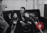 Standbild Präsident Johnson Ostern Dichtungen Unterstützung Washington DC USA, 1964, aus Sekunde 50 historischem Filmmaterial Videoclip 65675036637