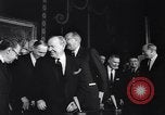 Immagine di Regno States-Canada patti Washington DC USA, 1964, secondo 58 filmato di repertorio 65675036638