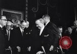 Immagine di Regno States-Canada patti Washington DC USA, 1964, secondo 59 filmato di repertorio 65675036638