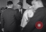 Immagine di Avvocato generale Robert Kennedy e sua moglie Ethel Corea, 1964, secondo 31 filmato di repertorio 65675036640