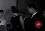 Immagine di Avvocato generale Robert Kennedy e sua moglie Ethel Corea, 1964, secondo 39 filmato di repertorio 65675036640