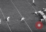 Image match de football Austin Texas USA, 1962, de la seconde 26 séquences d'archives historiques vidéo 65675036647
