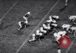 Image match de football Austin Texas USA, 1962, de la seconde 34 séquences d'archives historiques vidéo 65675036647