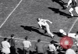 Immagine di Partita di calcio Atlanta Georgia USA, 1956, secondo 25 filmato di repertorio 65675036653