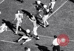 Immagine di Partita di calcio Atlanta Georgia USA, 1956, secondo 28 filmato di repertorio 65675036653