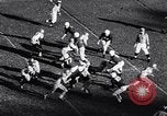 Immagine di Partita di calcio Atlanta Georgia USA, 1956, secondo 56 filmato di repertorio 65675036653