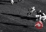Standbild Oklahoma gegen Notre Dame Football Spiel 1956 South Bend Indiana USA, 1956, aus Sekunde 62 historischem Filmmaterial Videoclip 65675036654