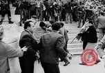 Standbild Student rally Unterstützung der ungarischen Revolution Rom Italien, 1956, aus Sekunde 45 historischem Filmmaterial Videoclip 65675036658