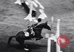 Immagine di 68a Mostra Nazionale del Cavallo New York City USA, 1956, secondo 23 filmato di repertorio 65675036660