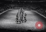 Immagine di 68a Mostra Nazionale del Cavallo New York City USA, 1956, secondo 48 filmato di repertorio 65675036660