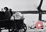 Immagine di I civili migrare Ungheria, 1956, secondo 28 filmato di repertorio 65675036664