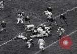 Immagine di Partita di calcio Iowa City Iowa USA, 1956, secondo 36 filmato di repertorio 65675036668