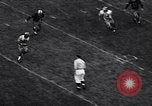 Immagine di Partita di calcio Iowa City Iowa USA, 1956, secondo 46 filmato di repertorio 65675036668