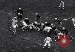 Immagine di Partita di calcio Iowa City Iowa USA, 1956, secondo 52 filmato di repertorio 65675036668