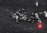 Immagine di Partita di calcio Iowa City Iowa USA, 1956, secondo 55 filmato di repertorio 65675036668