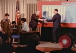 Standbild Selective Service in Aktion Washington DC USA, 1969, aus Sekunde 15 historischem Filmmaterial Videoclip 65675036676