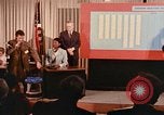 Standbild Selective Service in Aktion Washington DC USA, 1969, aus Sekunde 24 historischem Filmmaterial Videoclip 65675036676