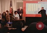 Standbild Selective Service in Aktion Washington DC USA, 1969, aus Sekunde 48 historischem Filmmaterial Videoclip 65675036676