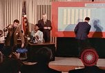 Standbild Selective Service in Aktion Washington DC USA, 1969, aus Sekunde 60 historischem Filmmaterial Videoclip 65675036676