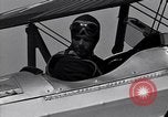 Immagine di Charles Lindbergh a bordo della USS Saratoga CV-3 Oceano Pacifico, 1929, secondo 11 filmato di repertorio 65675036681