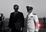 Immagine di Charles Lindbergh a bordo della USS Saratoga CV-3 Oceano Pacifico, 1929, secondo 40 filmato di repertorio 65675036681