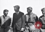 Immagine di Charles Lindbergh a bordo della USS Saratoga CV-3 Oceano Pacifico, 1929, secondo 62 filmato di repertorio 65675036681