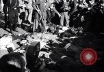 Image cadavre de Mussolini Milan Italie, 1945, de la seconde 6 séquences d'archives historiques vidéo 65675036686