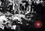 Image cadavre de Mussolini Milan Italie, 1945, de la seconde 7 séquences d'archives historiques vidéo 65675036686