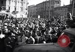 Image cadavre de Mussolini Milan Italie, 1945, de la seconde 14 séquences d'archives historiques vidéo 65675036686